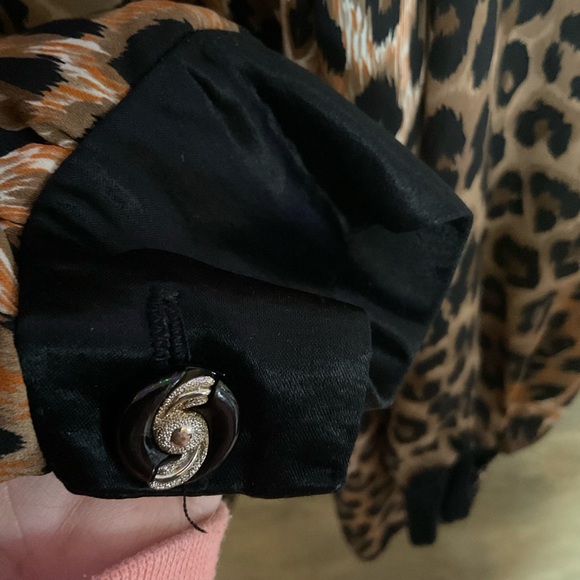 Vintage Sam Satin and Leopard Chiffon Longline Button Down Blouse - Picture 5 of 7